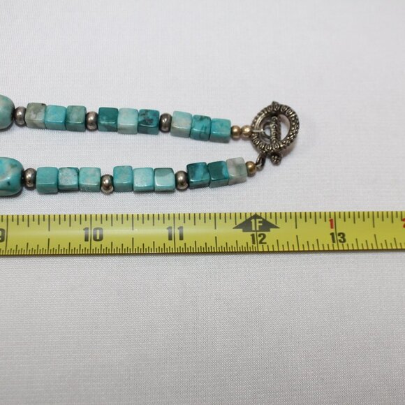 Beautiful Magnesite Gemstone Necklace 22" - Picture 12 of 12